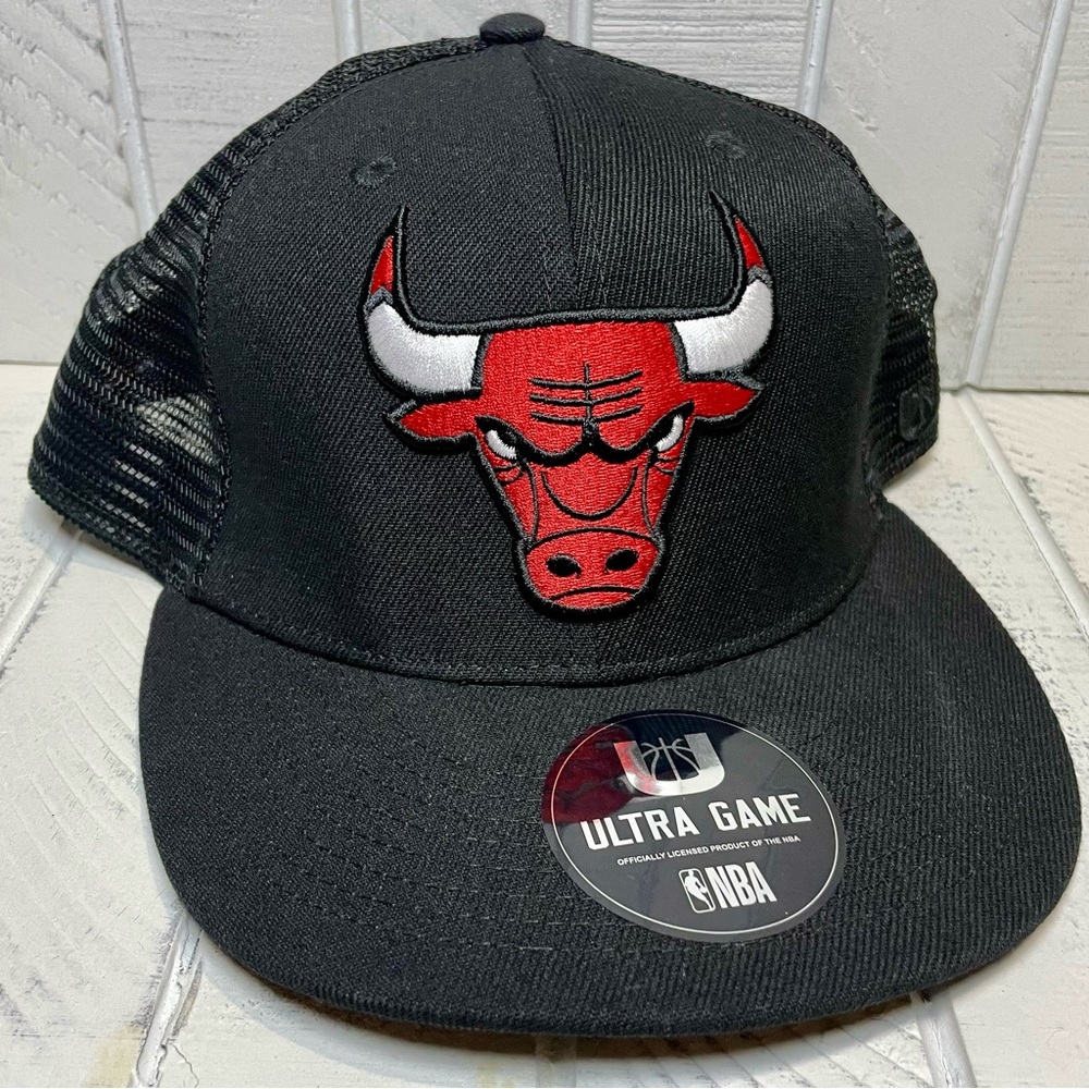 Ultra Game NBA Chicago Bulls Snapback Hat Sports Team Fan Accessory Collect NWT